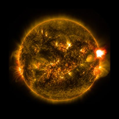 null Nasa. BIG FORMAT. Exceptional capture of a solar flare located on the lower...