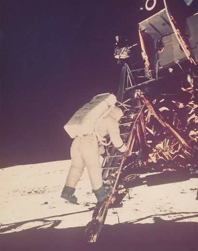 null NASA. MISSION APOLLO 11. PHOTOGRAPHIE HISTORIQUE. Le 20 juillet 1969, les astronautes...