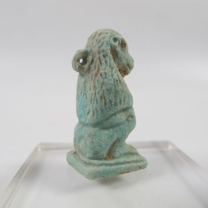 null Amulet to the baboon of the god Thot. Frit or other. H 3cm. Low Period styl...