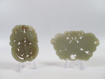 null Two jades, butterfly and two phoenix pendant. Nephrite celadon. L 8 and 6 cm....
