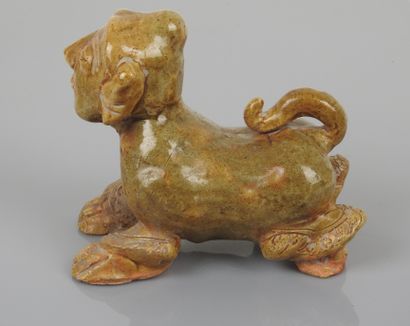 null Chimera.antropotherriomorphic guardian with glaze like a sphinge.China.Song...