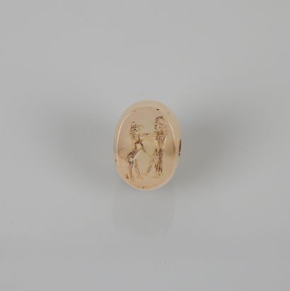 null Agate seal with the Master of the animals.sassanide style.l :22mm. 

Prov :Parisian...