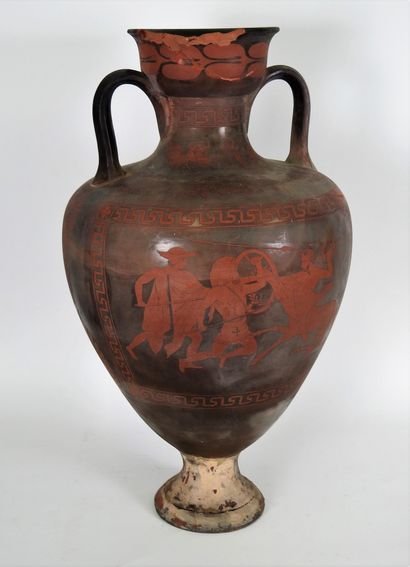 null Amphora with red figures Greek style.broken glued missing lip.

H :65cm.missing...
