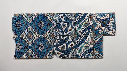 null Kuthaya type tiles

Decorated with arabesques and 1727raux motifs.different...
