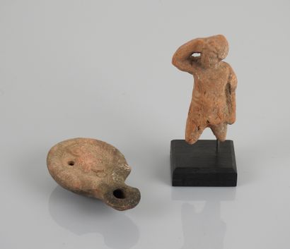 Child and lamp in Roman style.

H :9cm and...