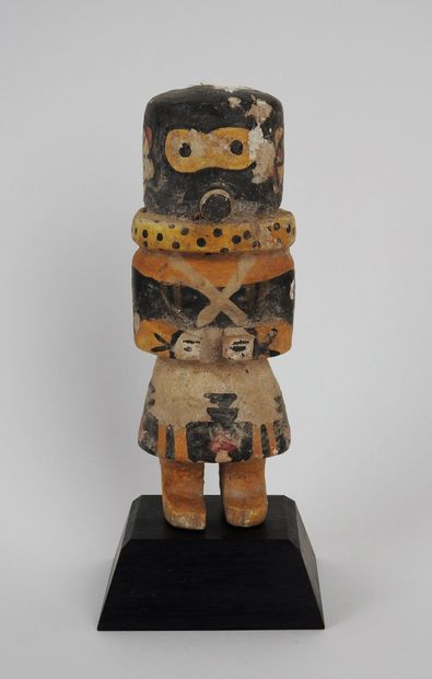 Figure Kachina style Hopi.Bois sculpté polychrome.

H...