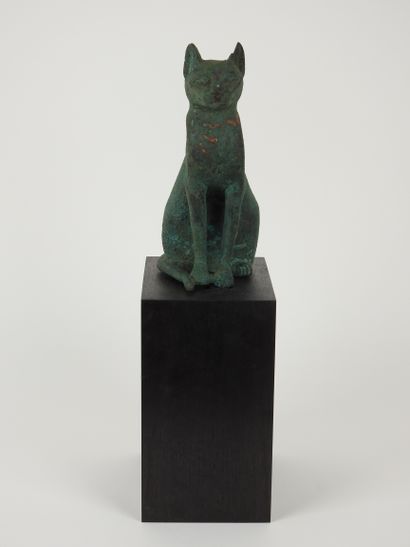 Cat.bronze.saite style.

Bronze with patina.

H...