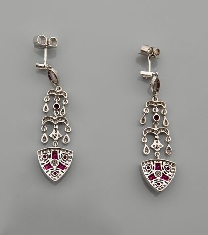 null Girandoles earrings in white gold, 750 MM, adorned with diamonds and rubies,...