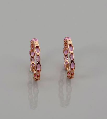null Pink gold hoop earrings, 750 MM, underlined by pink sapphires 7 carats approximately,...