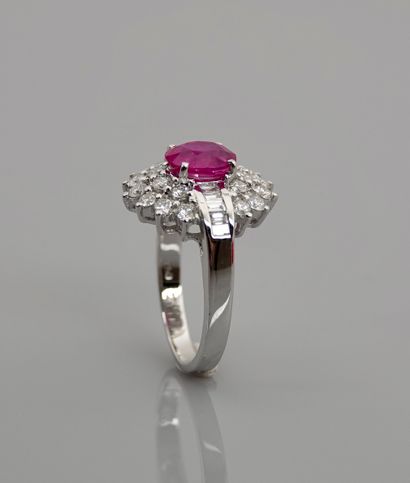 null Oval ring in white gold, 750 MM, set with a Birman pink sapphire weighing 1.51...