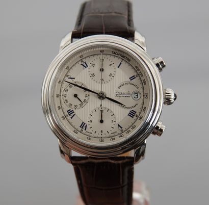 null Auguste Raymond

Sport chronograph watch in steel with automatic movement.

-...