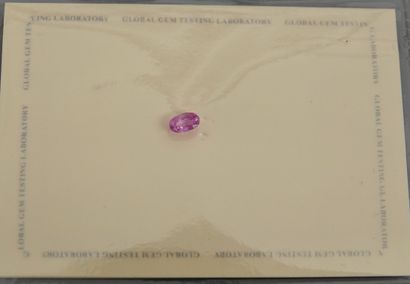 null Saphir rose sous scellée du Laboratoire Global Gem , 750 MM, pesant 0,93 carat...