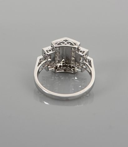 null Ring in white gold, 750 MM, in the taste of the jewels 1925 decorated with two...