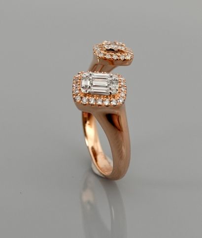 null Open ring in yellow gold, 750 MM, set with baguette-cut and round diamonds,...
