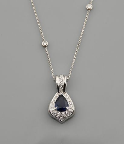 null Diamond chain and pendant in white gold, 750 MM, adorned with a pear-cut sapphire...