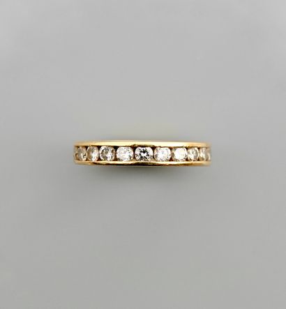 Yellow gold wedding band, 750 MM, underlined...