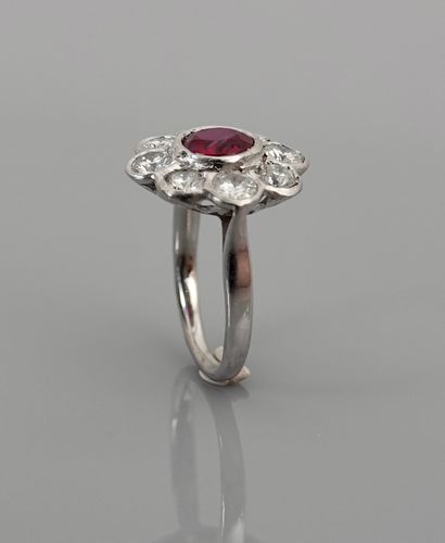 null 
Ring in white gold, 750 MM, centered with a cushion-cut ruby weighing 1.09...