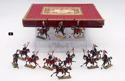 null C.B.G. MIGNOT 

BOX # 219 (12 fig.)

Third Republic. Dragoons mounted on trotting...