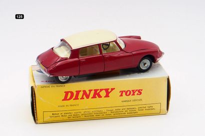 null DINKY TOYS FRANCE (1)

- # 530 CITROËN DS 19

Variante de 1969, plancher noir,...