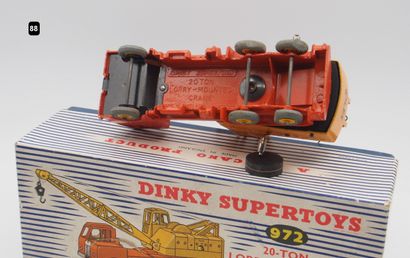 null DINKY TOYS FRANCE (1)

- # 972 CAMION GRUE COLES

Version anglaise, plaque de...