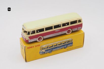null DINKY TOYS FRANCE (1)

- # 29 F AUTOCAR CHAUSSON

Crème rouge, jantes convexes...