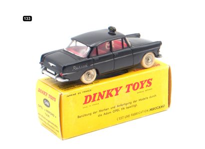null DINKY TOYS FRANCE (1)

- # 546 OPEL REKORD TAXI

Modèle export Allemagne Benelux....