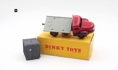 null DINKY TOYS FRANCE (1)

- # 34 B BERLIET GLM PLATEAU CONTAINER

"Petit frère"...