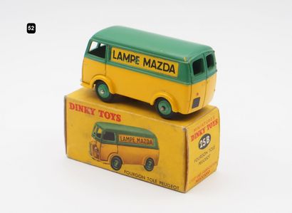 null DINKY TOYS FRANCE (1)

- # 25 B PEUGEOT D3A "LAMPE MAZDA"

Jaune vert, jantes...