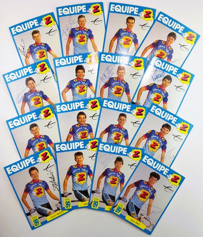  FRANCE 1989 : 55 autographes 
FRANCE – Equipe SUPER U 1989 – Ensemble de 7 cartes...
