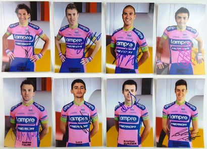null 2013 : 29 autographs

ITALY - Team LAMPRE MERIDA 2013 - Set of 16 real photos...