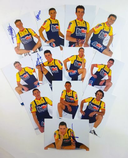 null FRANCE 2003 : 29 autographs

FRANCE - Team BIG MAT AUBER 93 (2003) - Set of...