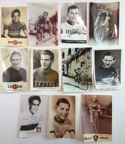 null ANCIENS - Set of 21 autographs on photos (counter-types) : Ernesto Bono, Pierre...