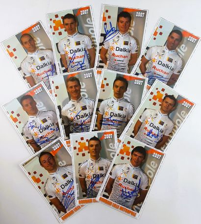 null FRANCE 2007 : 39 autographs

FRANCE - Team BOUYGUES 2007 - Set of 28 illustrated...