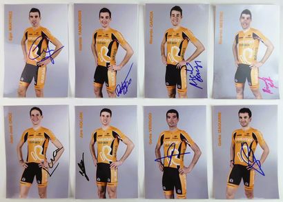 null SPAIN 2013 : 27 autographs

SPAIN - Team EUSKALTEL EUSKADI 2013 - Set of 17...