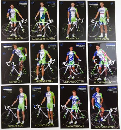 null ITALIE – Team LIQUIGAS CANNONDALE 2012 – Ensemble de 23 autographes sur photos...