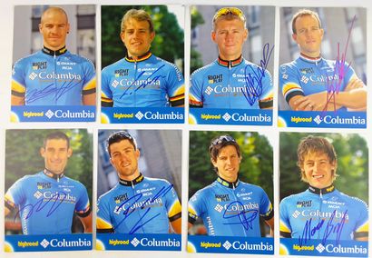 null UNITED STATES 2008 : 24 autographs

UNITED STATES - Team COLUMBIA HIGH ROAD...