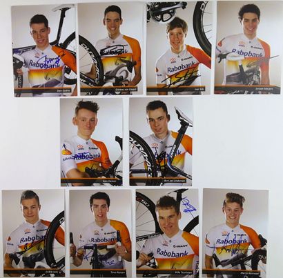 null 2014 : 52 autographs

GERMANY - Team LKT 2014 - Set of 12 illustrated cards...