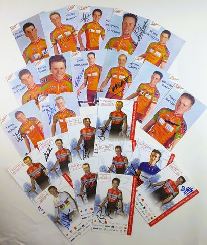 null FRANCE 2003 : 37 autographs

FRANCE - Team CC ETUPES 2003 - Set of 13 photos...