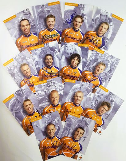 null PAYS-BAS – Team RABOBANK 2007 – Ensemble de 44 autographes sur cartes postales...