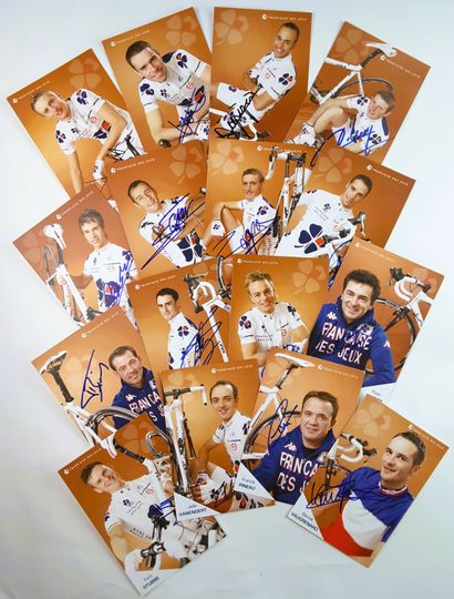 null FRANCE - FRENCH GAMES TEAM 2008 - Set of 32 autographs on illustrated cards...