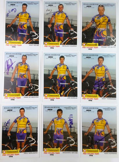 null 1998 : 26 autographes

BELGIQUE – Team TÖNISSTEINER COLNAGO 1998 – Ensemble...