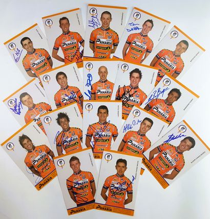 null ITALIE 2006 : 27 autographes

ITALIE – Team CERAMICA PANARIA 2006 - Ensemble...