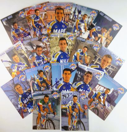 null BELGIUM - Tean MAPEI QUICK STEP 2001 - Set of 35 autographs on illustrated cards...