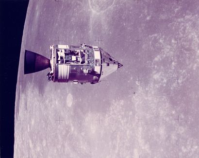 null NASA. Belle vue du module de commande Apollo 15 depuis le module lunaire après...