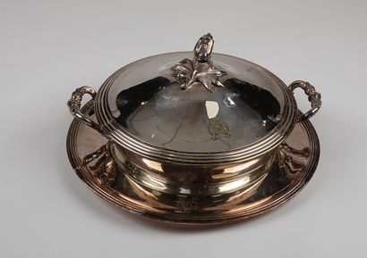 null Christofle: 

A covered vegetable dish in silver plated metal with the number...