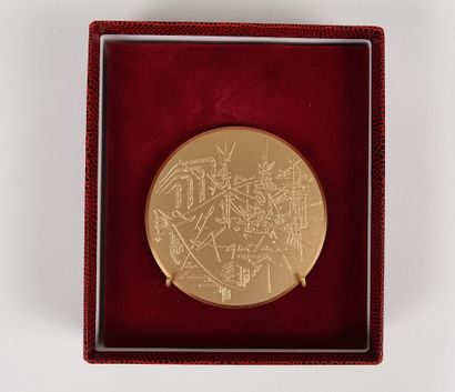 null Georges Mathieu (1921-2012)

Gilt bronze medal, Aquitaine Antar, signed and...