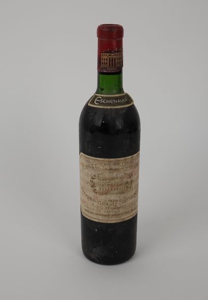 null 3 bottles Château MARGAUX - 1st GCC Margaux 1970

Faded, stained and slightly...