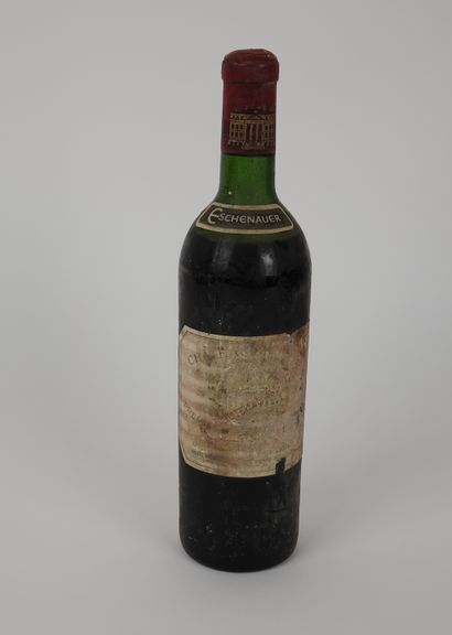 null 3 bottles Château MARGAUX - 1st GCC Margaux 1970

Faded, stained and slightly...