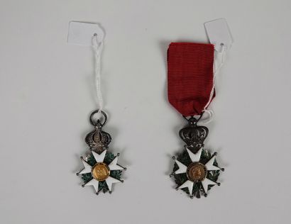 null Lot de deux légions d'Honneur