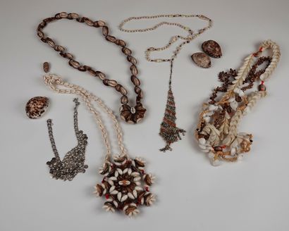 null A batch of necklaces decorated with shells Asia, Pacific and various
